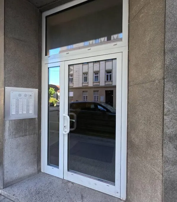 Vienna: Cozy 2-Room Apt. 아파트 비엔나