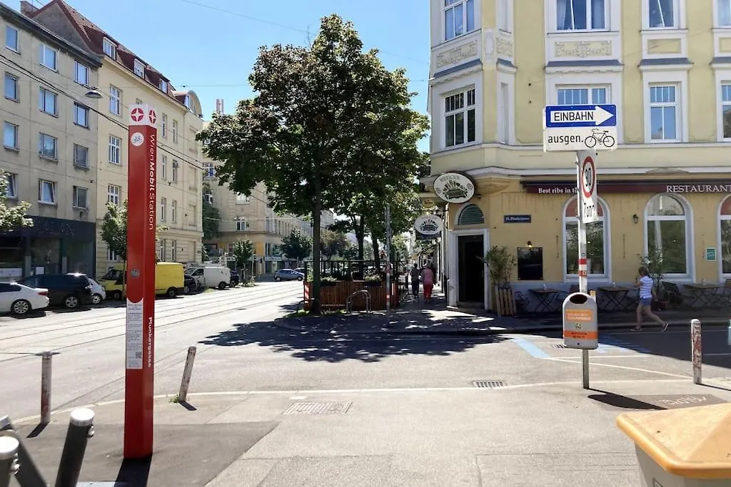 Vienna: Cozy 2-Room Apt. Austria
